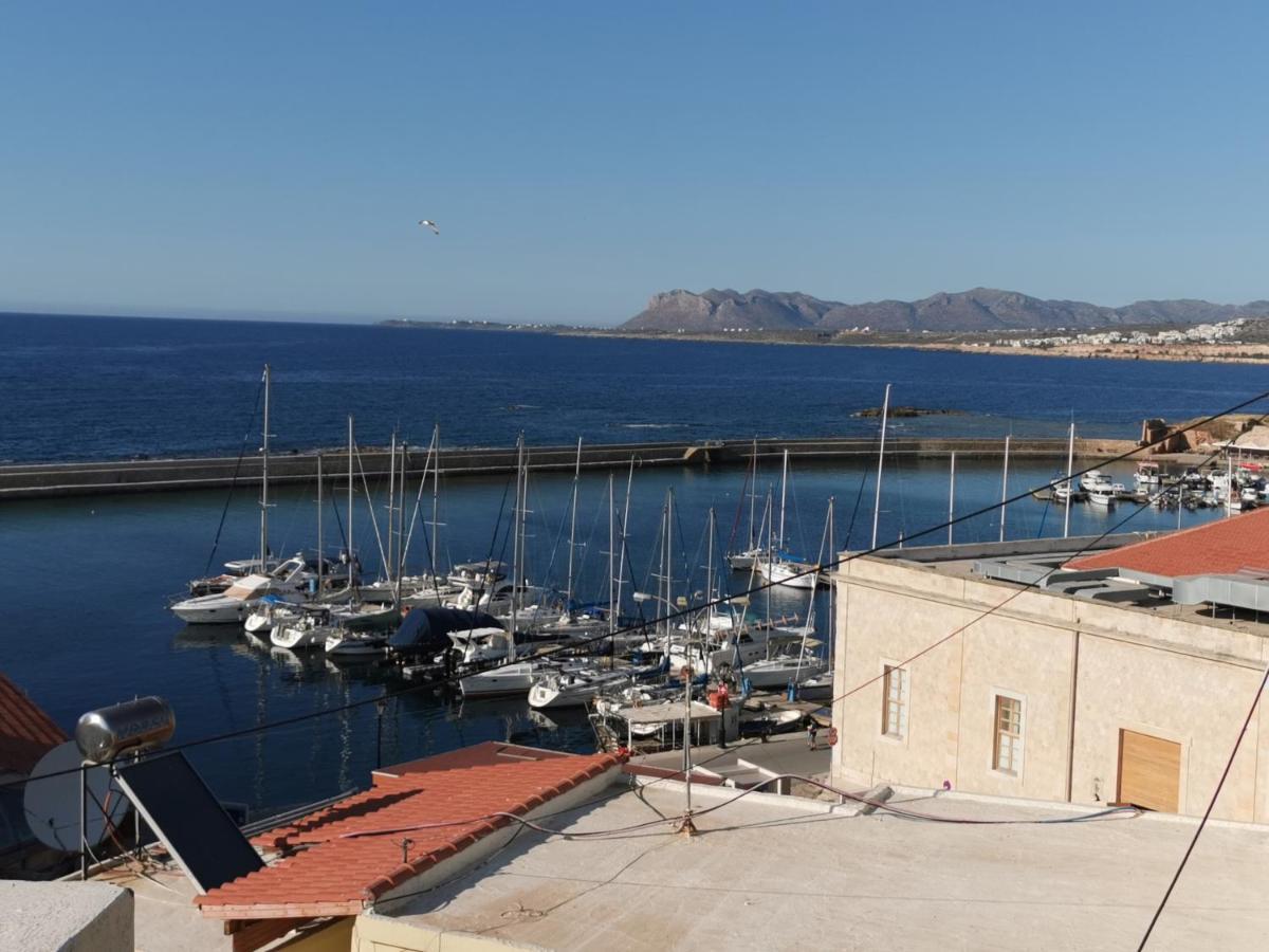 Konukevi Porto Chania 3*